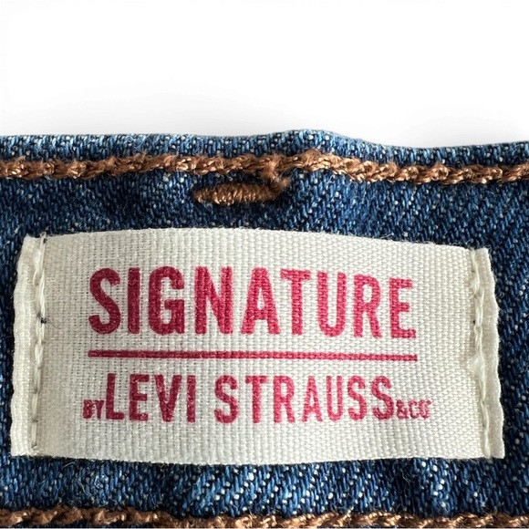 Levi Strauss Signature Stretch Classic Blue Midi Denim Skirt Size 18 W34 - Picture 3 of 5